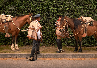 Rather than a costume set, look for a small woven piece or artisan-made hat from central Chile. Ask who made it and where it comes from to help verify authenticity.